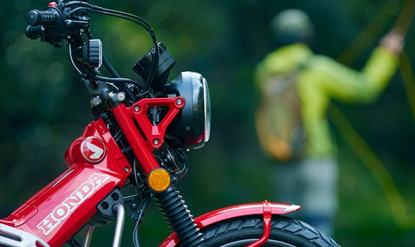 CT125 പ്രീമിയം മോപ്പഡിനെ ഓൺലൈനായി അവതരിപ്പിച്ച് ഹോണ്ട
