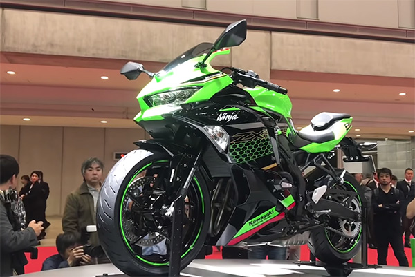 കവസാക്കി നിഞ്ച ZX-25R-ന്റെ അരങ്ങേറ്റവും വൈകും
