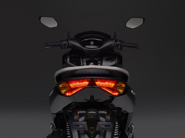 2020 NMAX 155 മാക്സി-സ്കൂട്ടറിനെ തായ്ലന്ഡിൽ പുറത്തിറക്കി യമഹ