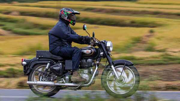 ലോക്ക്ഡൗണ്; സര്വീസും വാറണ്ടിയും നീട്ടി നല്കി റോയല് എന്ഫീല്ഡ്