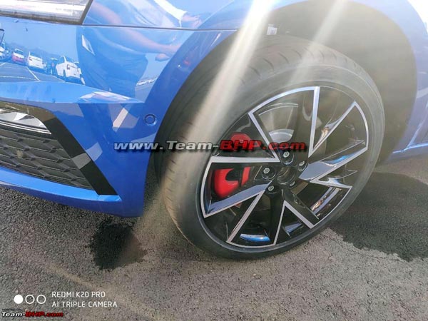 സ്കോഡ ഒക്ടാവിയ RS245 റാലി ഗ്രീൻ പതിപ്പ് ഡീലർഷിപ്പുകളിൽ എത്തി