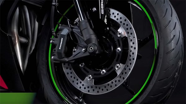 നിഞ്ച ZX-25R റേസ് എഡിഷന് അവതരിപ്പിച്ച് കവസാക്കി