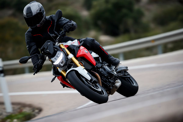 ബിഎംഡബ്ല്യു F 900 R, F 900 XR മോഡലുകൾ ഇന്ത്യയിലെത്തി; വില 9.90 ലക്ഷം