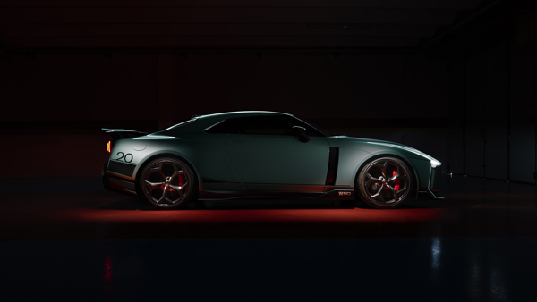ഇറ്റാൽഡിസൈൻ അൾട്രാ എക്സ്ക്ലൂസീവ് GT-R50 മോഡലിനായുള്ള ഡെലിവറികൾ അടുത്ത വർഷം ആദ്യം ആരംഭിക്കും. പുതിയ GT-R50 സ്റ്റാൻഡേർഡ് കാറിനേക്കാൾ നീളവും വീതിയുള്ളതാണ്.