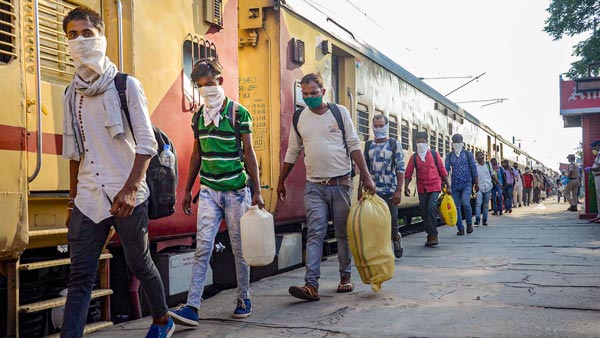 സര്വീസുകള് പുനരാരംഭിക്കാനൊരുങ്ങി റെയില്വേ; ബുക്കിങ് ഇന്നുമുതല്