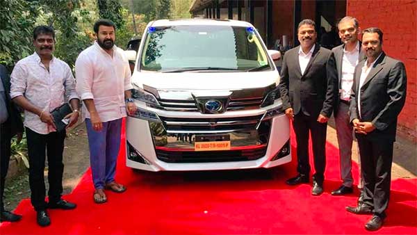 കളത്തില് എതിരാളികളില്ല; ലാലിന്റെ കളക്ഷനിലേക്ക് ഫാന്സി നമ്പറുമായി പുത്തന് അതിഥി
