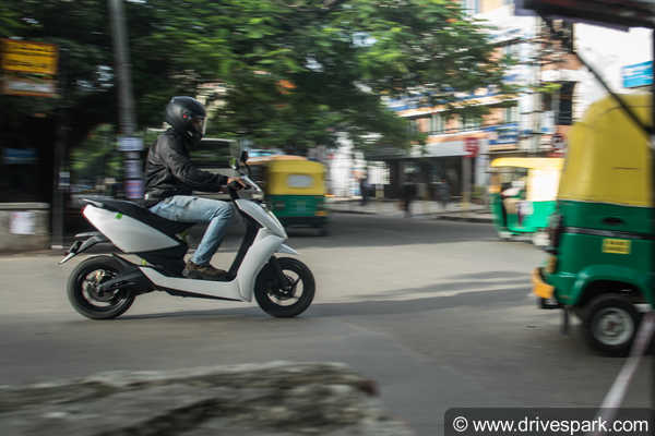 പുതിയ ഡാർക്ക് മോഡ് OTA അപ്ഡേറ്റ് അവതരിപ്പിച്ച് ഏഥർ