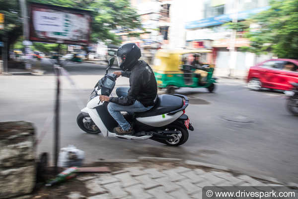 പുതിയ ഡാർക്ക് മോഡ് OTA അപ്ഡേറ്റ് അവതരിപ്പിച്ച് ഏഥർ