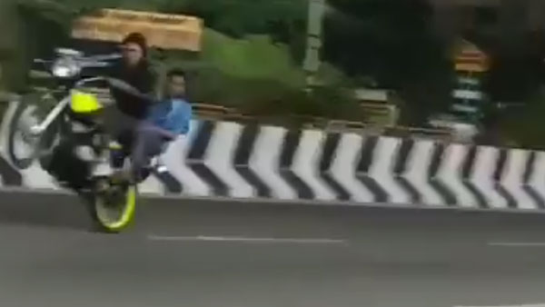 ബൈക്ക് സ്റ്റണ്ടിങ്ങിനിടെ അപകടം, മൂന്ന് യുവാക്കൾ മരിച്ചു
