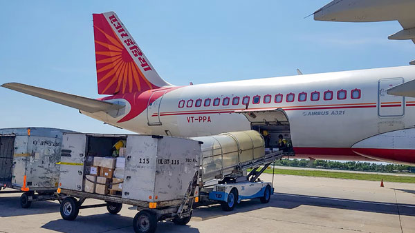 സ്വകാര്യവത്കരണമല്ലാതെ മറ്റൊരു മാർഗവും എയർ ഇന്ത്യയ്ക്ക് അവശേഷിക്കുന്നില്ലെന്ന് കേന്ദ്ര വ്യോമയാന മന്ത്രി