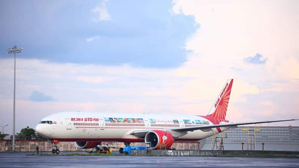 സ്വകാര്യവത്കരണമല്ലാതെ മറ്റൊരു മാർഗവും എയർ ഇന്ത്യയ്ക്ക് അവശേഷിക്കുന്നില്ലെന്ന് കേന്ദ്ര വ്യോമയാന മന്ത്രി