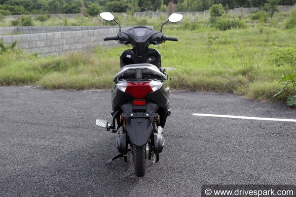 സാധാരണക്കാര്ക്ക് ഒരു പ്രീമിയം ഇലക്ട്രിക് സ്കൂട്ടര്; ആംപിയര് മാഗ്നസ് പ്രോ-യുടെ ആദ്യ ഡ്രൈവ് റിവ്യൂ