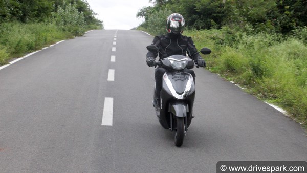 സാധാരണക്കാര്ക്ക് ഒരു പ്രീമിയം ഇലക്ട്രിക് സ്കൂട്ടര്; ആംപിയര് മാഗ്നസ് പ്രോ-യുടെ ആദ്യ ഡ്രൈവ് റിവ്യൂ