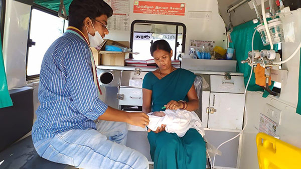 കൊവിഡ് പ്രതിരോധം; ആന്ധ്രയിൽ 1,000 ആംബുലൻസുകൾ വിന്യസിച്ച് ഫോഴ്സ് മോട്ടോർസ്