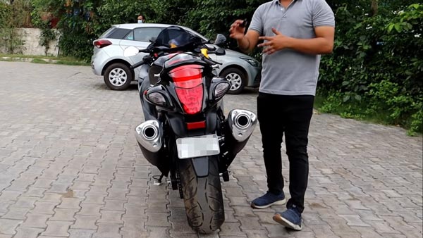 ഹയാബൂസയായി രൂപം മാറി പൾസർ 200 ഇരട്ടകൾ