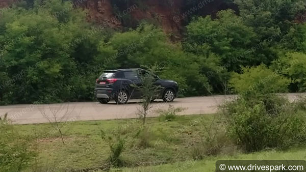 പരീക്ഷണയോട്ടം നടത്തി മഹീന്ദ്ര XUV300 സ്പോര്ട്സ്; സ്പൈ ചിത്രങ്ങള്