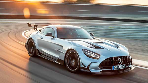 730 bhp കരുത്തുമായി AMG GT ബ്ലാക്ക് സീരീസ് അവതരിപ്പിച്ച് മെർസിഡീസ്