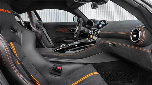730 bhp കരുത്തുമായി AMG GT ബ്ലാക്ക് സീരീസ് അവതരിപ്പിച്ച് മെർസിഡീസ്