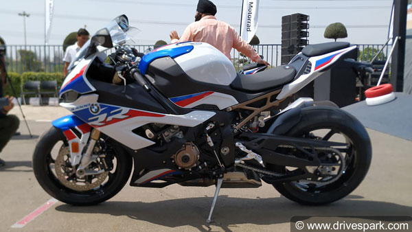 S 1000 RR സൂപ്പർസ്പോർട്ടിനെയും പരിഷ്ക്കരിച്ച് ബിഎംഡബ്ല്യു, കൂട്ടിന് പുത്തൻ കളർ ഓപ്ഷനുകളും