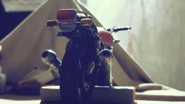 റോയല് എന്ഫീല്ഡ് ഇന്റര്സെപ്റ്റര് 650 മിനിയേച്ചര് വൈറലാകുന്നു; വീഡിയോ