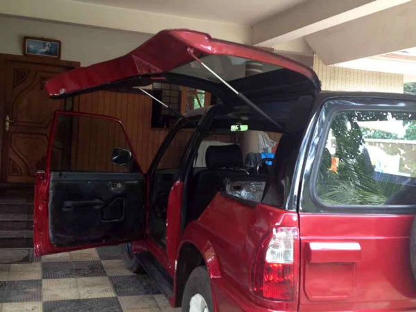 ഗൾവിംഗ് ഡോറുകളുമായി പരിഷ്കരിച്ച ടാറ്റ സിയറ