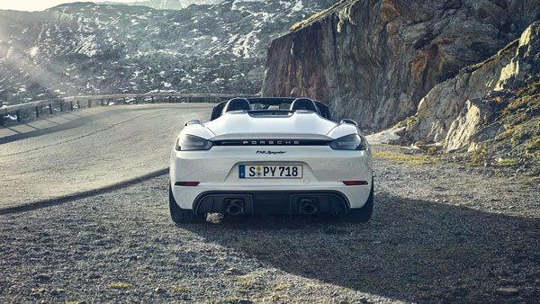 718 സ്പൈഡർ, കേമാൻ GT4 മോഡലുകൾ ഇന്ത്യയിൽ അവതരിപ്പിച്ച് പോർഷ