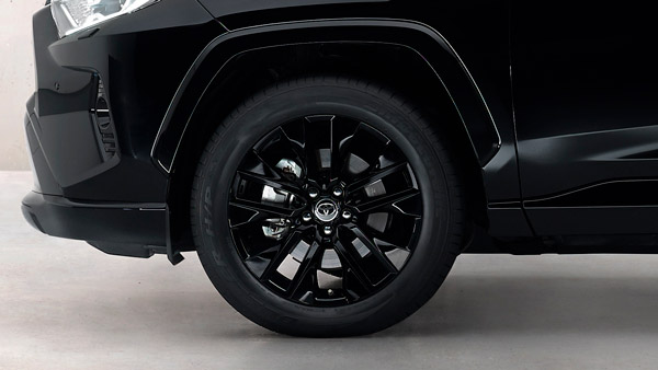 RAV4 ഹൈബ്രിഡ് എസ്യുവിയുടെ ബ്ലാക്ക് എഡിഷൻ വിപണിയിൽ എത്തിച്ച് ടൊയോട്ട