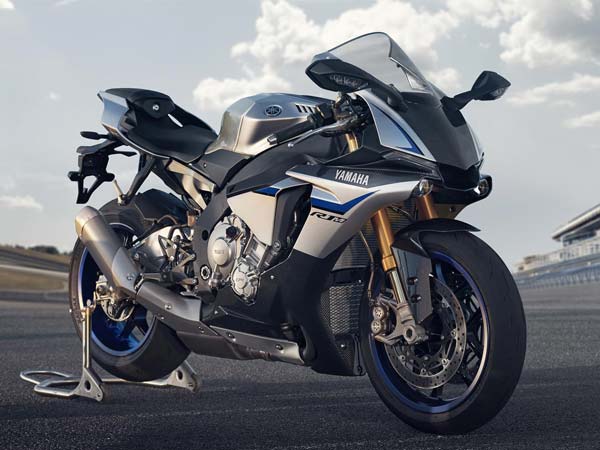 YZF-R1 മോട്ടോജിപി പെട്രോനാസ് ലിമിറ്റഡ് എഡിഷനുമായി യമഹ