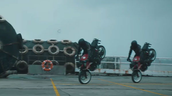 പള്സര് NS200 പുതിയ വകഭേദം സമ്മാനിച്ച് ബജാജ്
