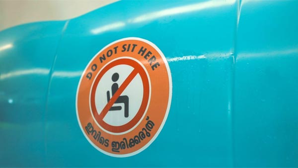 കൊച്ചി മെട്രോ സര്വീസ് പുനരാരംഭിച്ചു; യാത്രനിരക്കും കുറച്ചു