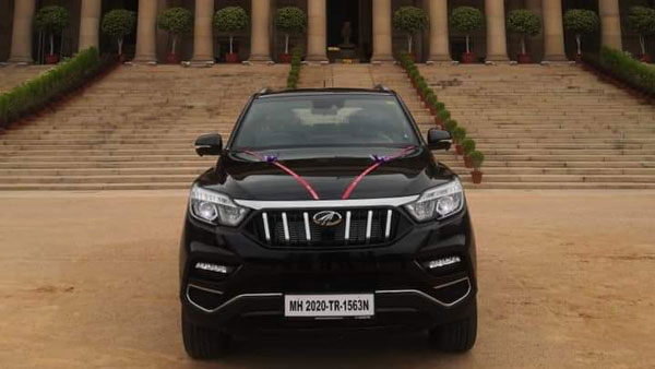 ആദ്യ ബിഎസ് VI ആൾട്യുറാസ് G4 രാഷ്ട്രപതിക്ക് സമ്മാനിച്ച് മഹീന്ദ്ര