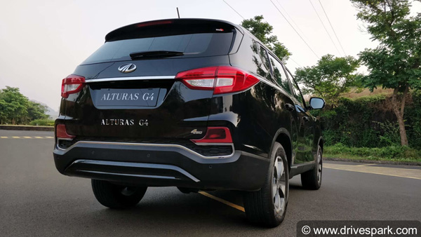 ആദ്യ ബിഎസ് VI ആൾട്യുറാസ് G4 രാഷ്ട്രപതിക്ക് സമ്മാനിച്ച് മഹീന്ദ്ര