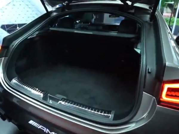 മെർസിഡീസ് AMG GLE 53 കൂപ്പെ പുറത്തിറങ്ങി; വില 1.20 കോടി രൂപ