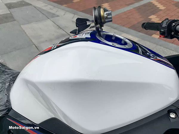 ബിഎംഡബ്ല്യു S1000RR സൂപ്പർ ബൈക്കിന് ഒരു ചൈനീസ് അപരൻ ''മോട്ടോ S450RR