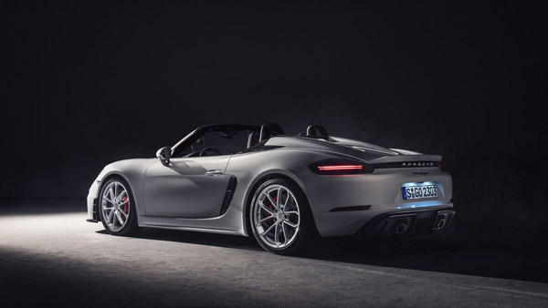 718 സ്പൈഡർ, കേമാൻ GT4 മോഡലുകൾക്ക് ഓട്ടോമാറ്റിക് ഗിയർബോക്സ് അവതരിപ്പിച്ച് പോർഷ