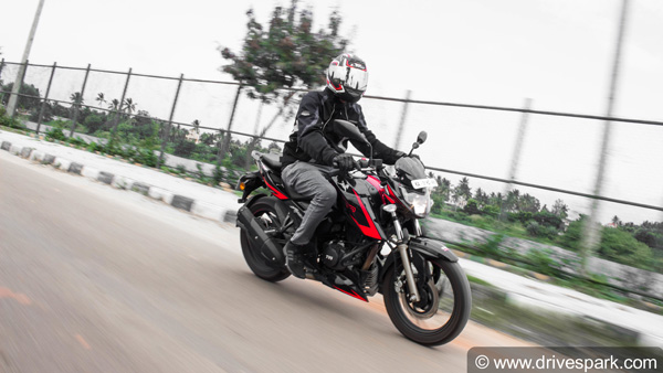 ടിവിഎസ് അപ്പാച്ചെ RTR 200 4V സൂപ്പർ മോട്ടോ ABS പതിപ്പ് പുറത്തിറങ്ങി; വില 1.2 ലക്ഷം രൂപ