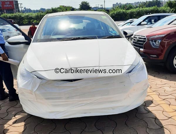 2020 ഹ്യുണ്ടായി i20 ഡീലര്ഷിപ്പുകളില് എത്തി; ഇന്റീരിയര്, ടച്ച്സ്ക്രീന് വിവരങ്ങള് പുറത്ത്