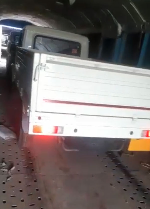 ബംഗ്ലാദേശിലേക്ക് മഹീന്ദ്ര ബൊലേറോ കയറ്റുമതി ചെയ്ത് റെയില്വേ; നന്ദി അറിയിച്ച് ആനന്ദ് മഹീന്ദ്ര