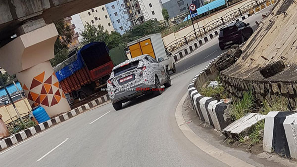 പരീക്ഷണയോട്ടം നടത്തി ടൊയോട്ട C-HR; എതിരാളി ജീപ്പ് കോമ്പസ്