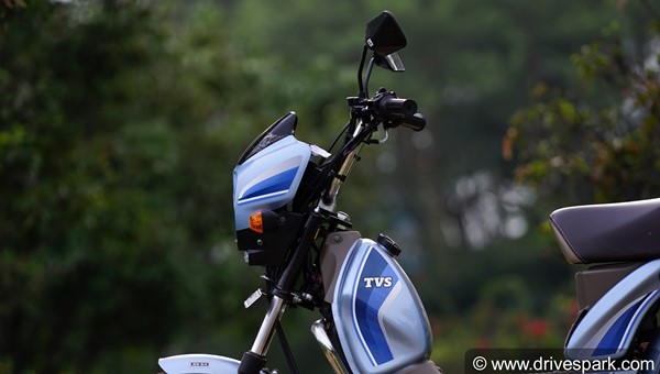 കാലങ്ങളായി നിരത്തുകളിലെ പടക്കുതിര; ടിവിഎസ് XL 100 കംഫര്ട്ട് ബിഎസ് VI റിവ്യൂ