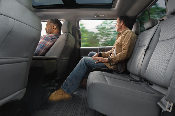 F-150 പിക്കപ്പ് ട്രക്കിലെ മാക്സ് റെക്ലൈൻ സീറ്റുകൾക്ക് പേറ്റൻഡ് നേടി ഫോർഡ്