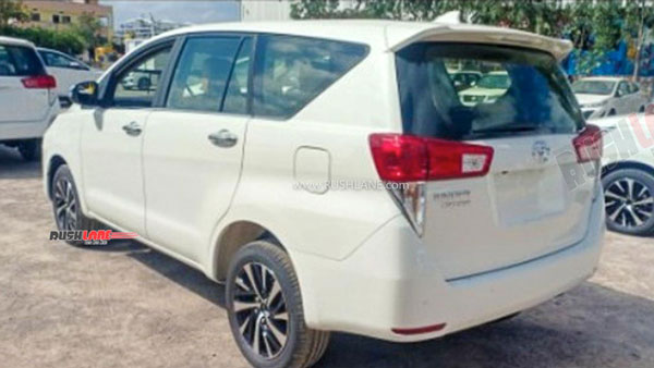 ഡീലര് യാര്ഡിലെത്തി ടൊയോട്ട ഇന്നോവ ക്രിസ്റ്റ ഫെയ്സ്ലിഫ്റ്റ്; സ്പൈ ചിത്രങ്ങള്