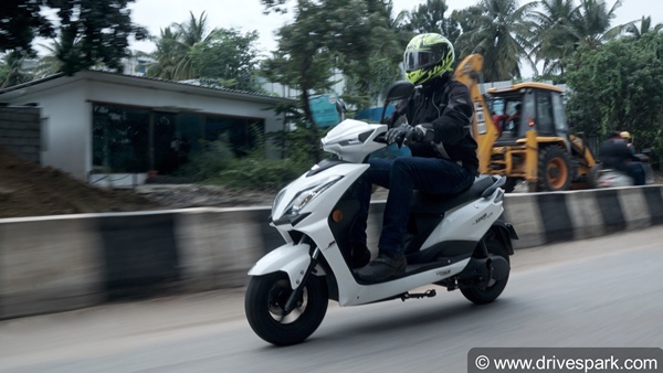ഈവ് സെനിയ ഇലക്ട്രിക് സ്കൂട്ടര് ഡ്രൈവിംഗ് ഇംപ്രഷനുകള്
