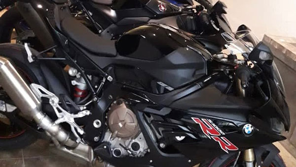 ബിഎംഡബ്ല്യു S 1000 RR, ഹോണ്ട CBR1000RR-R മോഡലുകള് സ്വന്തമാക്കി ജോണ് എബ്രഹാം