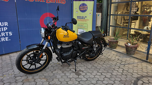 നിരത്തുകളിലേക്ക് മീറ്റിയോര് 350; ഡെലിവറി ആരംഭിച്ച് റോയല് എന്ഫീല്ഡ്