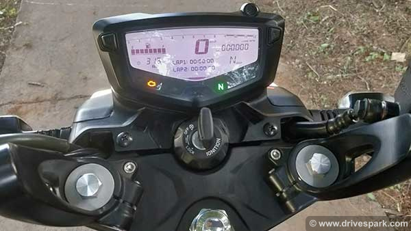 ടിവിഎസ് അപ്പാച്ചെ RTR 200 4V പതിപ്പിന് ഒരു സ്പെഷ്യൽ എഡിഷൻ മോഡൽ എത്തുന്നു; അരങ്ങേറ്റം നവംബർ നാലിന്