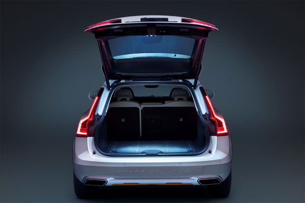 V90 ക്രോസ് കണ്ട്രി ഇന്ത്യന് വെബ്സൈറ്റില് നിന്ന് നീക്കം ചെയ്ത് വോള്വോ
