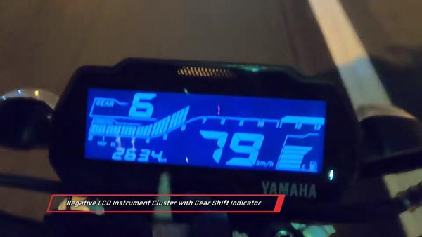 MT-15 കളര് കസ്റ്റമൈസേഷന് ഓപ്ഷന് അവതരിപ്പിച്ച് യമഹ