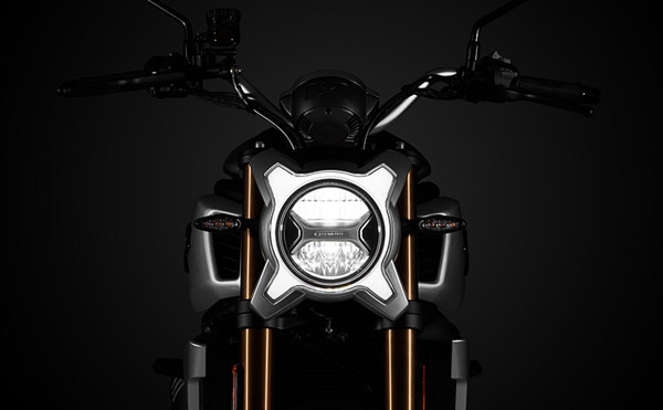 700 CL-X ഹെറിറ്റേജ് ഫിലിപ്പൈൻസിൽ അവതരിപ്പിച്ച് സിഫ്മോട്ടോ