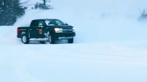 മഞ്ഞില് പരീക്ഷണയോട്ടം നടത്തി ഫോര്ഡ് F-150 പിക്കപ്പ് ട്രക്ക്; വീഡിയോ